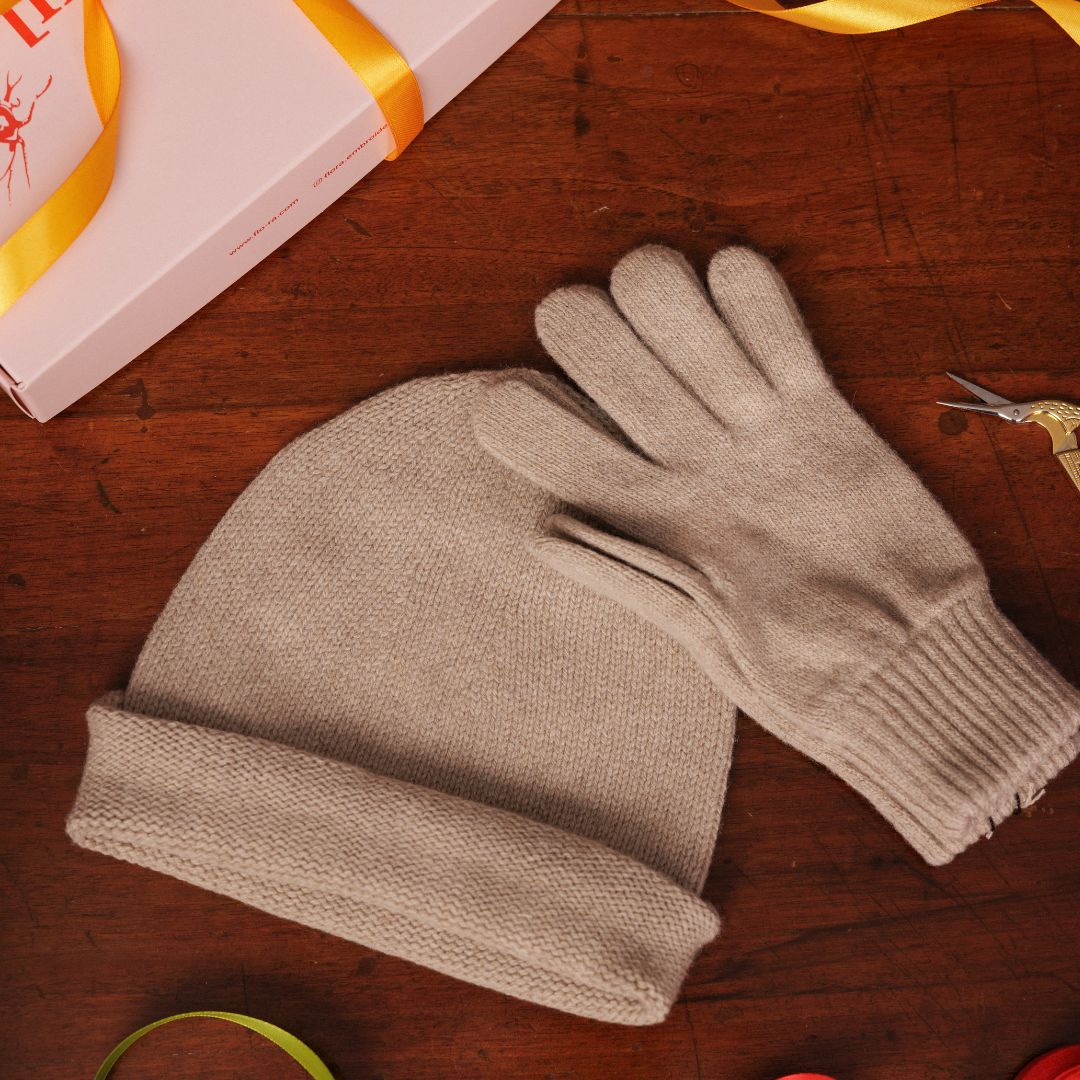 Cappello + guanti 100% cashmere